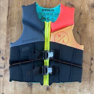 HYPERLITE WAKE CO. YOUTH LIFE VEST USCG APPROVED YOUTH